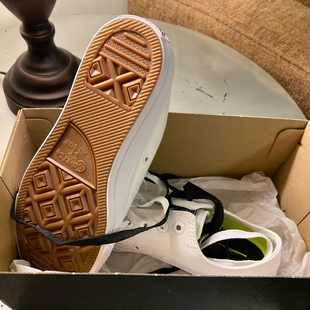 Converse II all white